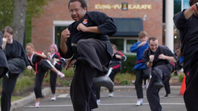 sdss-martial-arts-student-roundhouse-kick